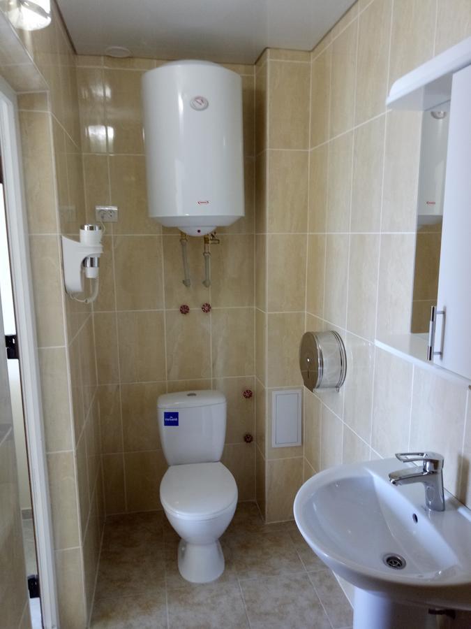 Hotel Lastochka Zaliznyj Port Exteriér fotografie
