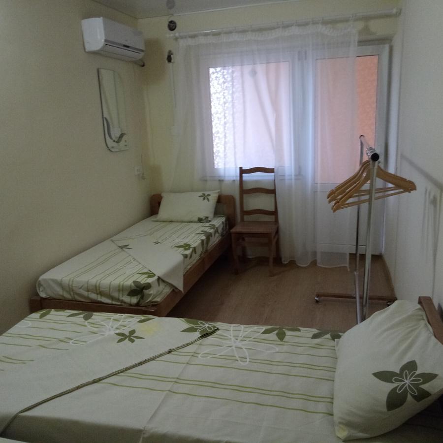 Hotel Lastochka Zaliznyj Port Exteriér fotografie