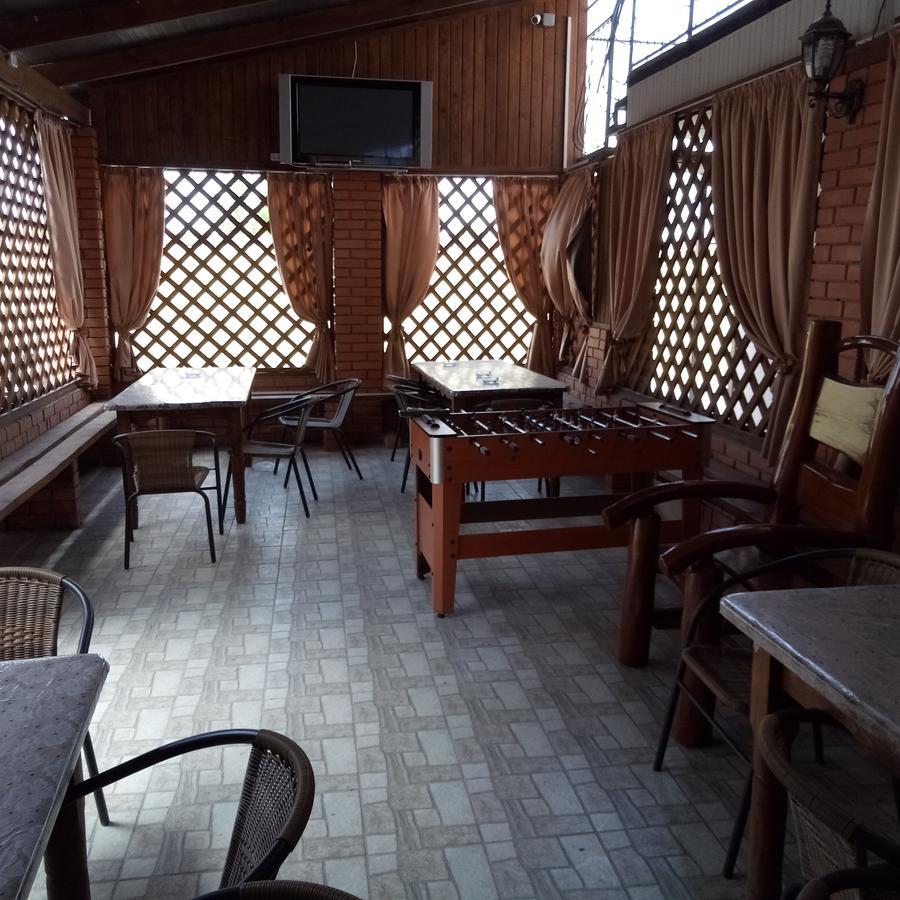 Hotel Lastochka Zaliznyj Port Exteriér fotografie