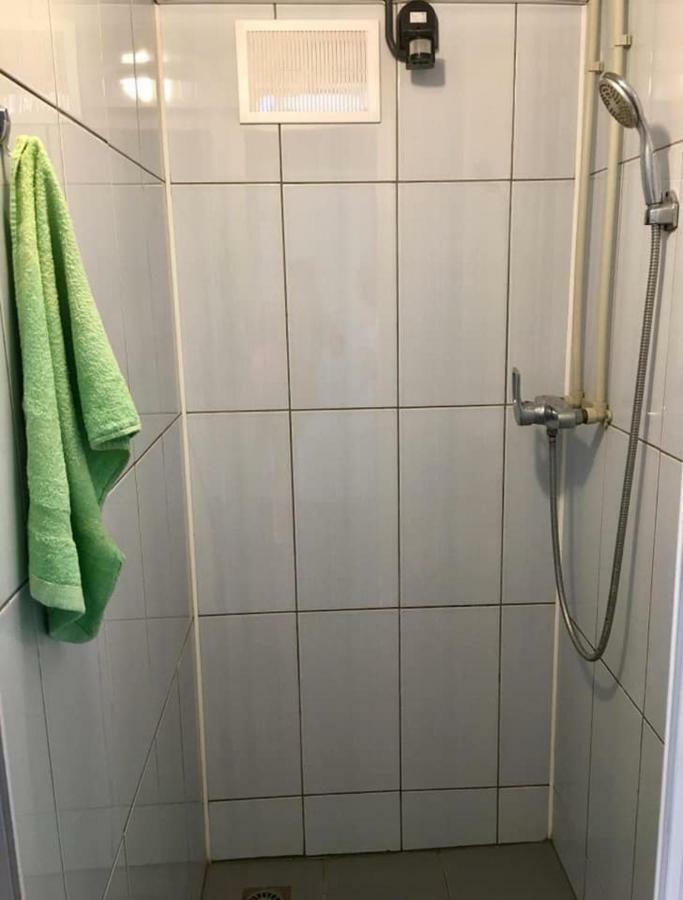 Hotel Lastochka Zaliznyj Port Exteriér fotografie